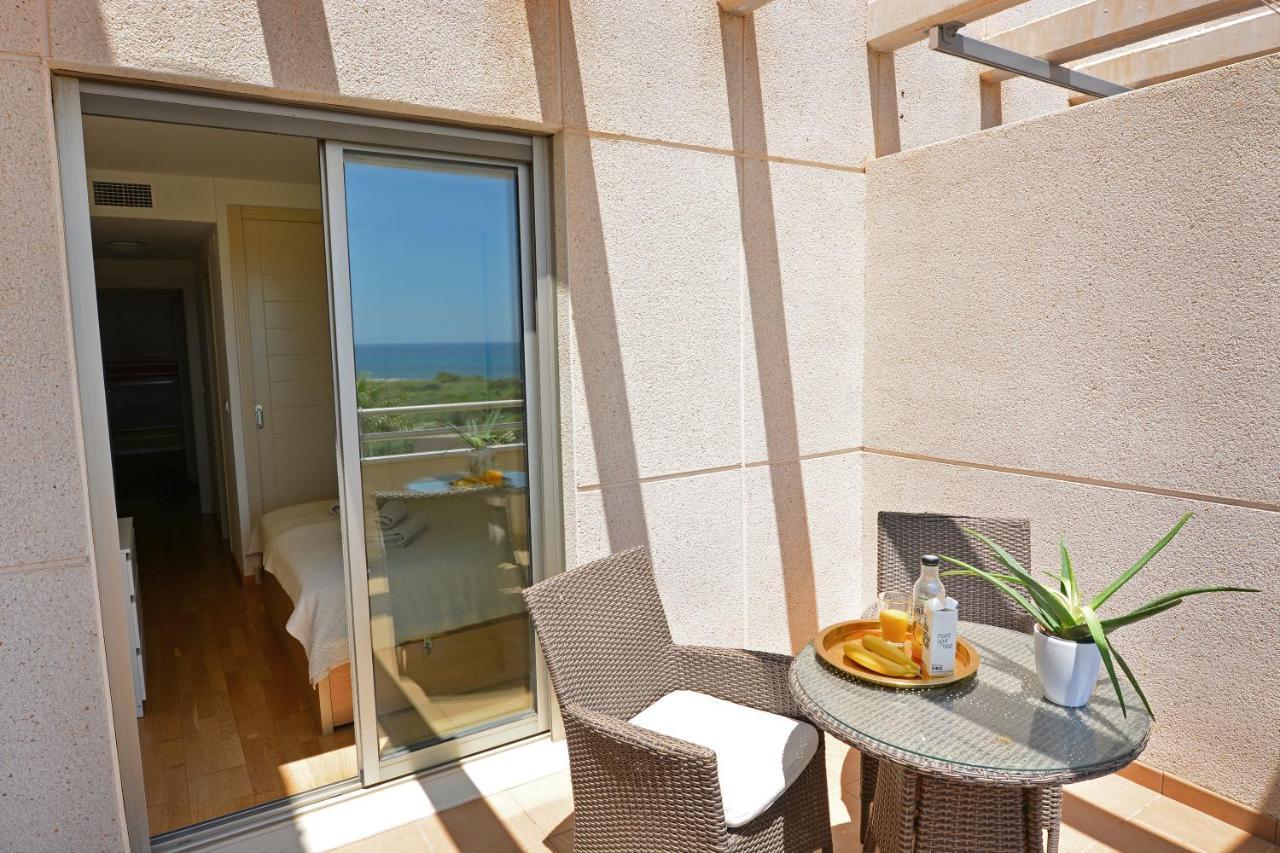 Luxury Beachfront Penthouse By Nras 坎佩略 外观 照片