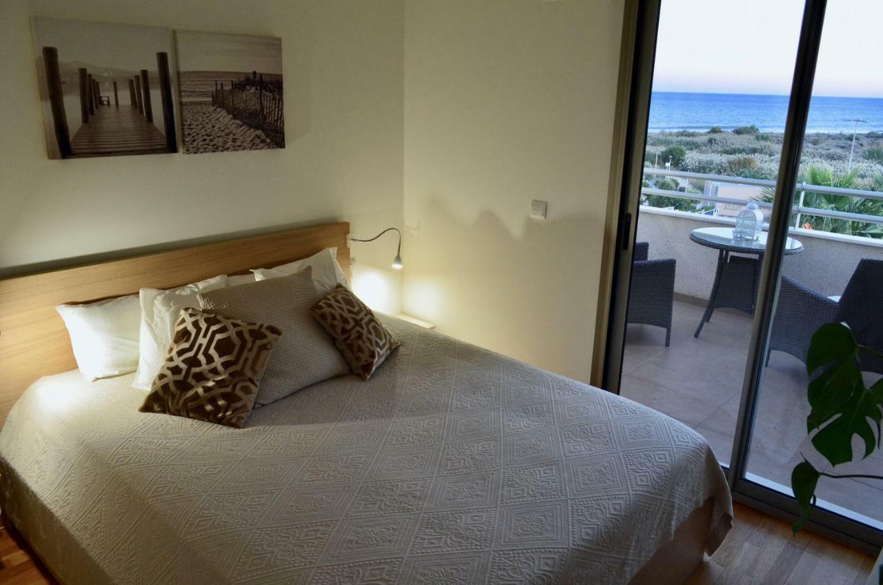 Luxury Beachfront Penthouse By Nras 坎佩略 外观 照片